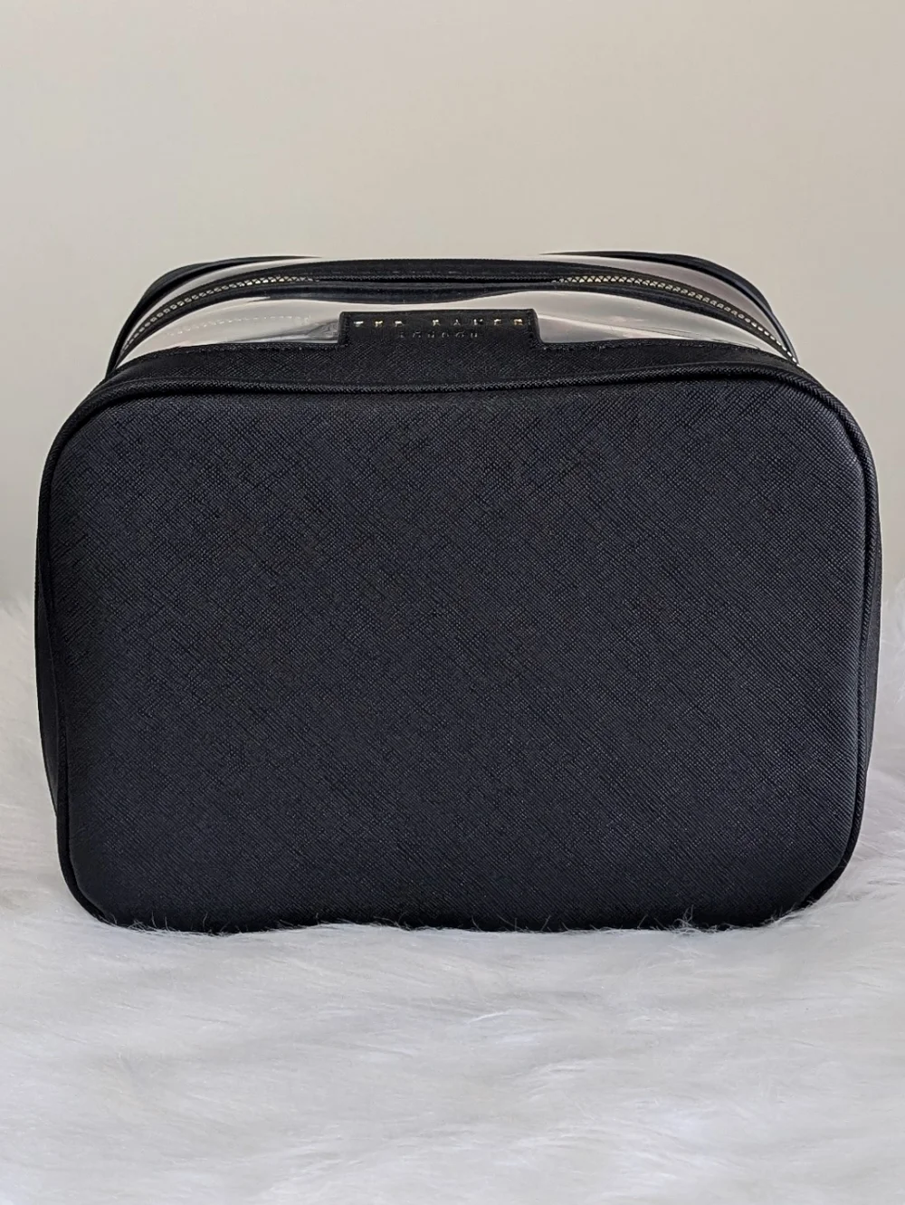 ❌SOLD❌Ted Baker 4 Piece Nesting Cosmetic Bag Set, Scattered Bouquet Print 🌹 - Picture 6 of 16